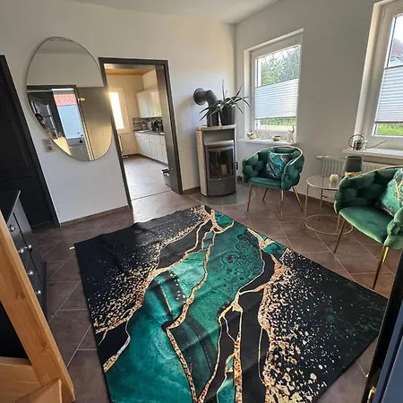 Haus Shaanti 펜션 *