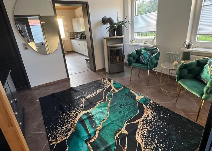 Haus Shaanti 펜션 *