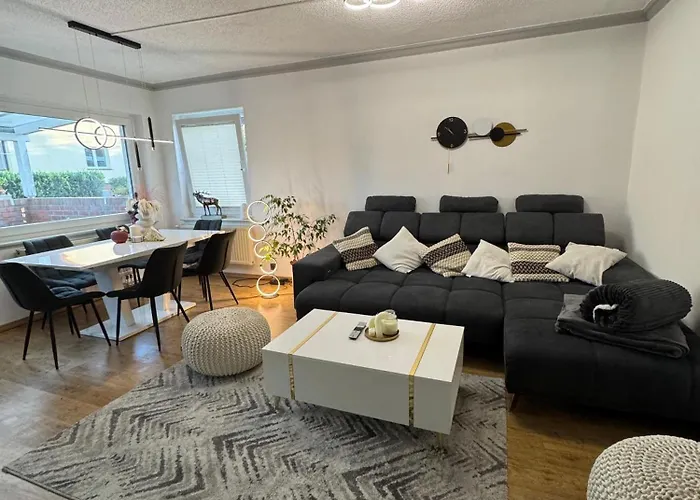 Haus Shaanti 펜션 *